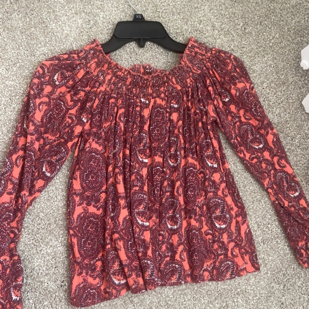 Off the shoulder long sleeve